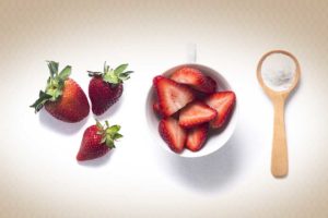 How To Remove Stains From Teeth: Strawberries